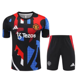 MANCHESTER UNITED ENTRENAMIENTO 2025