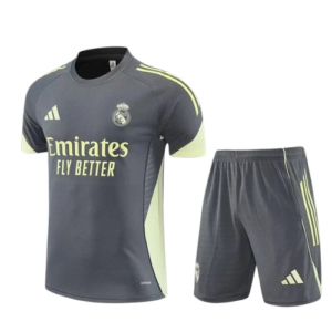 KIT PRE MATCH REAL MADRID 2025-2026